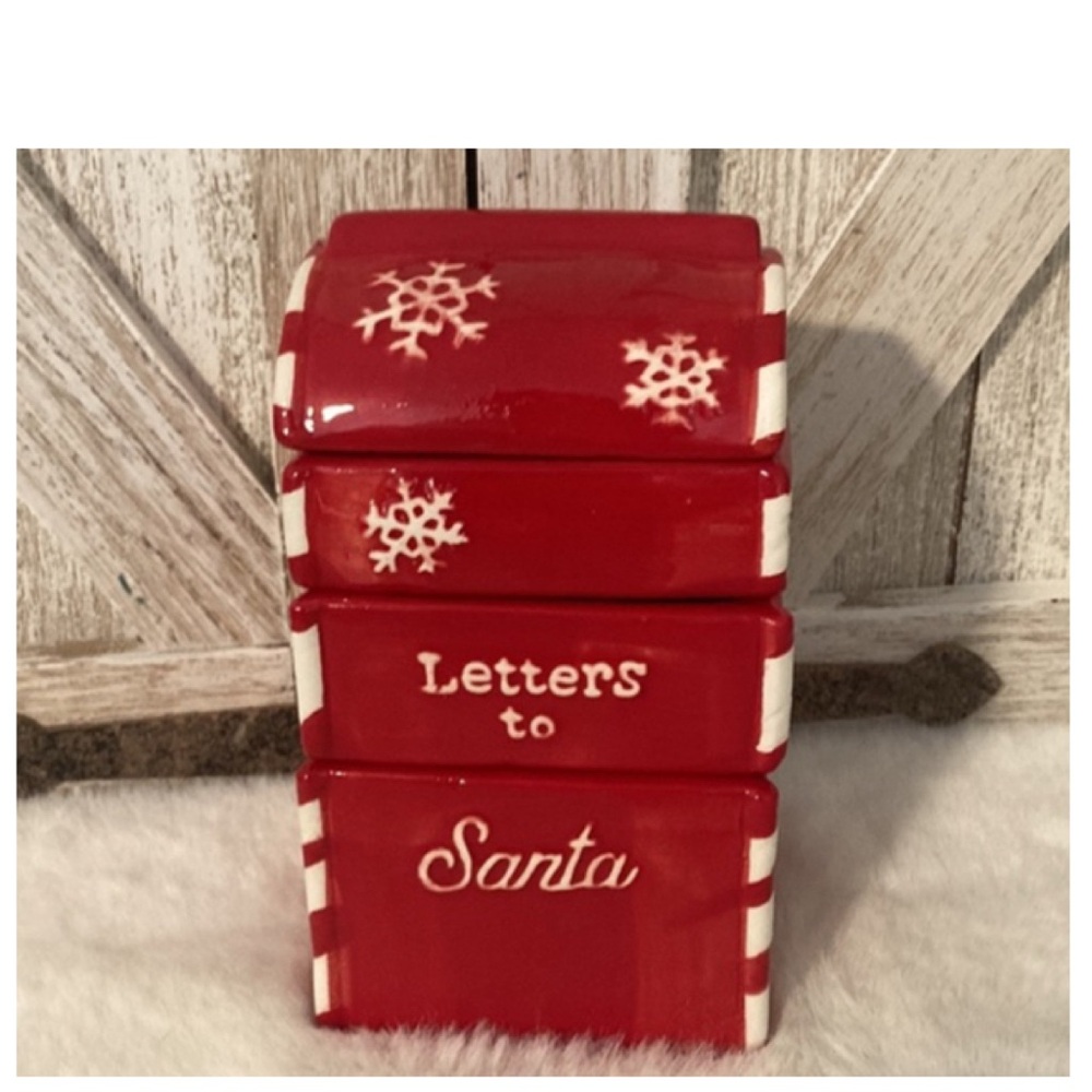 NEW 10 Strawberry Street Letters To Santa Red Mailbox Measuring Cups Set Decor